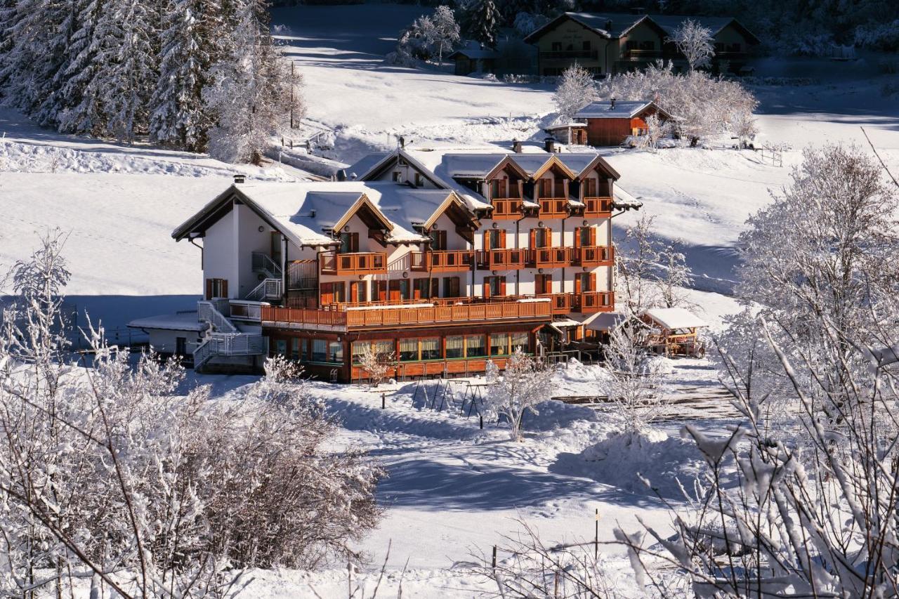 Kapriol Hotel Castello Tesino Exterior photo